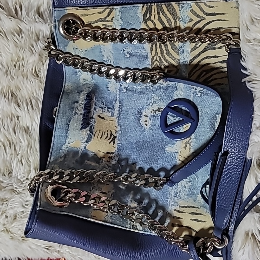 FINAL PRICE 🔥🔥Valentino Luisa Blue Denim n leather on d side